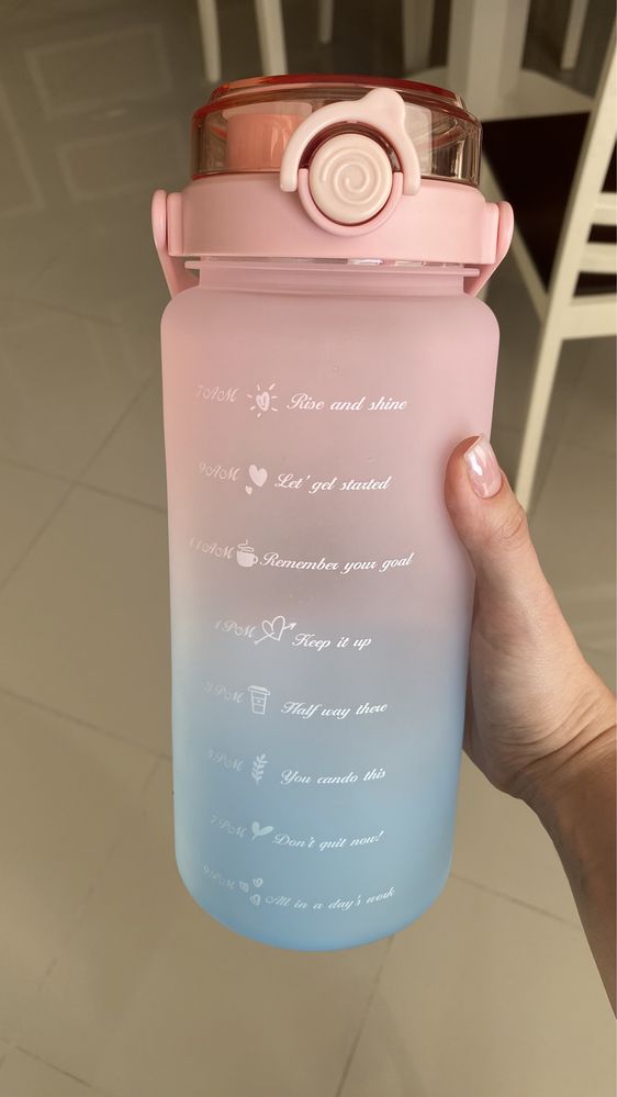 Креативная бутылка для воды (в наличии разные цвета)