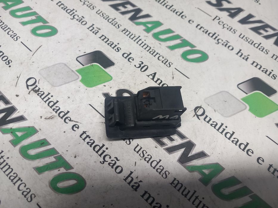 Comando / botão / interruptor vidros frente direito VOLKSWAGEN New Bee