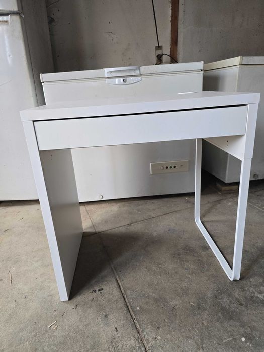 Vendo Secretária do Ikea Branca