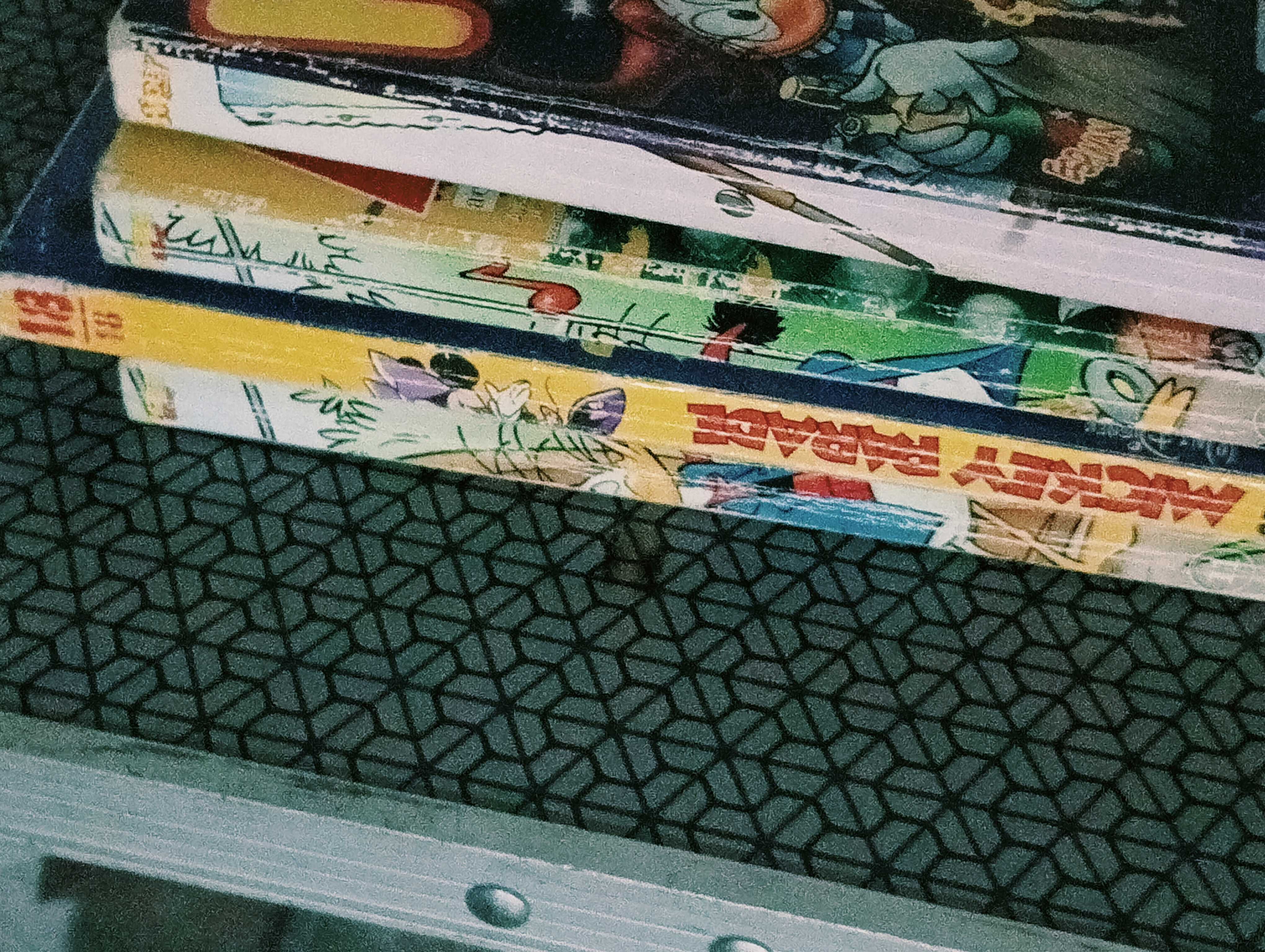 Banda desenhada antiga e menos antiga desde 2 euros cada.