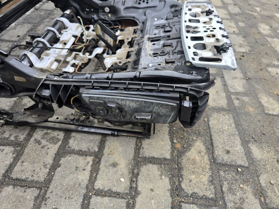Stelaż szyna mechanizm fotela przód elektryczny bmw g30 g31