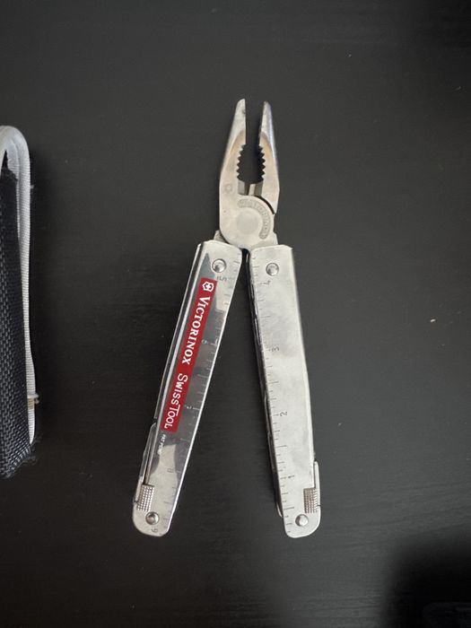 Canivete victorinox swisstool