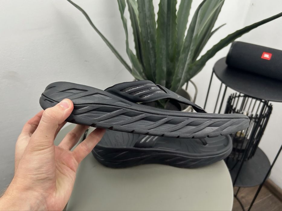 Оригінал! Тапочки шльопки Hoka Ora Recovery 44 розмір М05887
