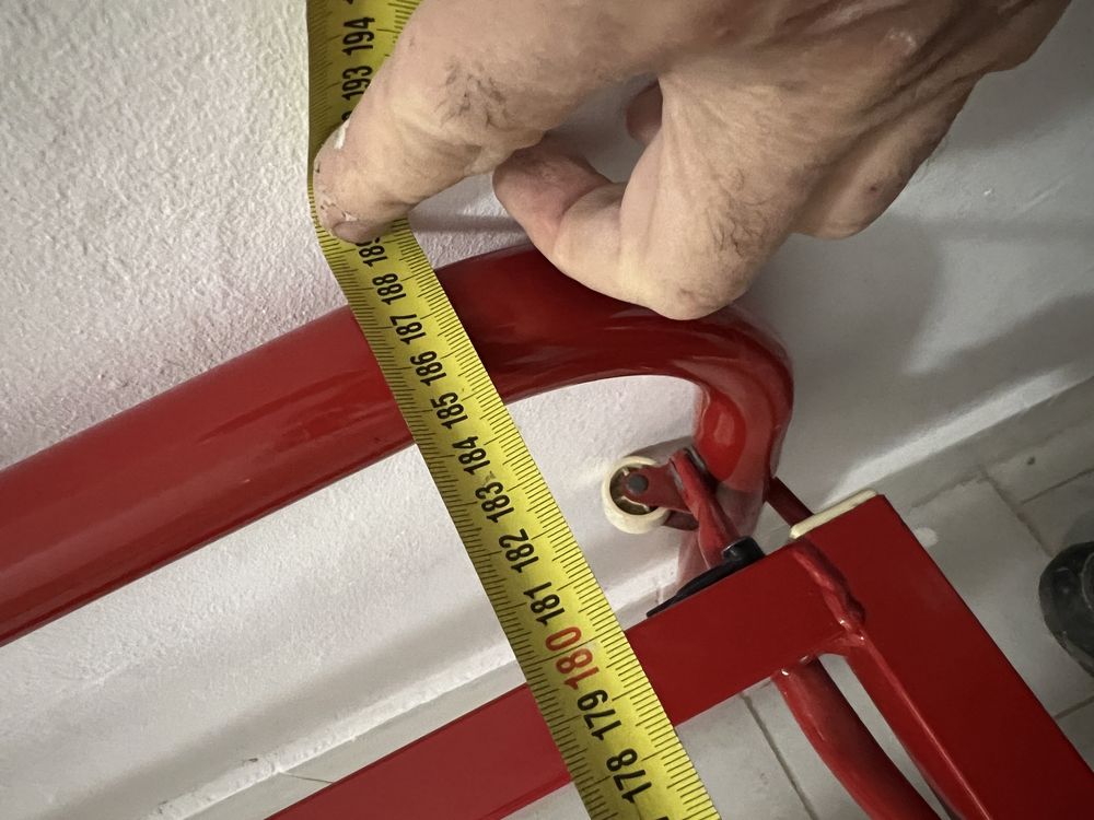 2 camas individuais 185x80 com pés dobráveis