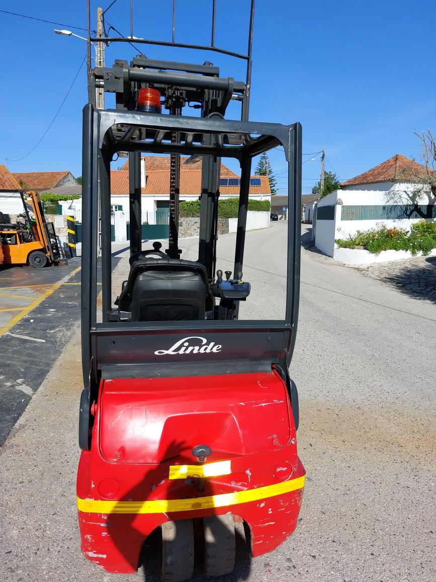 Linde E 18 Eletrico