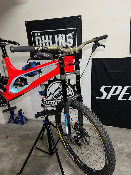 SPECIALIZED DEMO CARBON 27.5 Downhill tamanho L