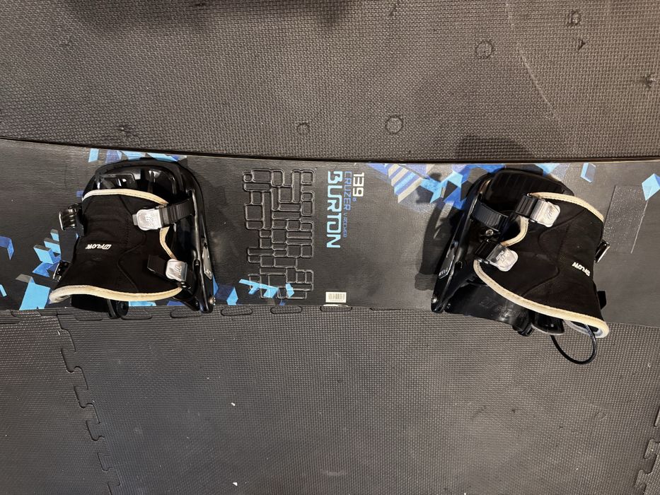 Snowboard Burton 139 cm + wiazania flow