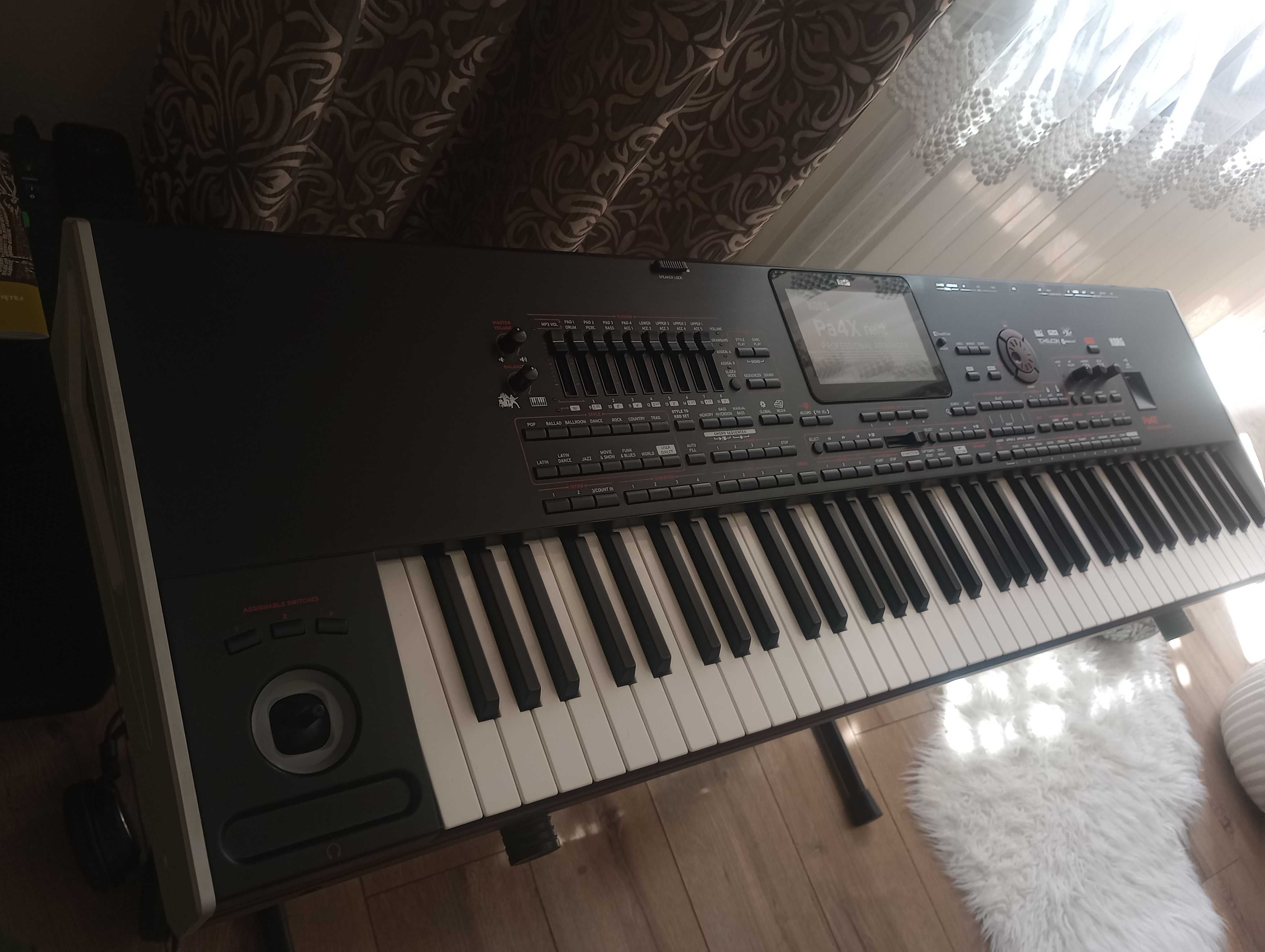 Korg pa 4x klawiatura 76 klawiszy