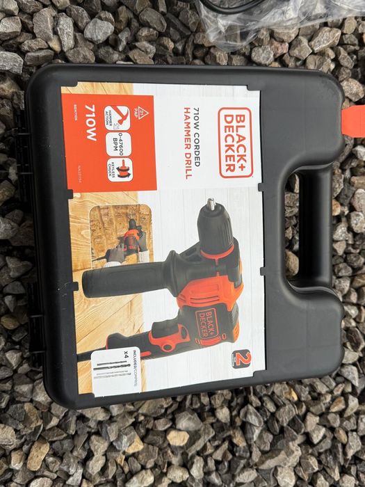 Wiertarka udarowa Black+Decker 710W w walizce