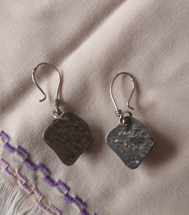 Par de brincos - pedra vulcânica