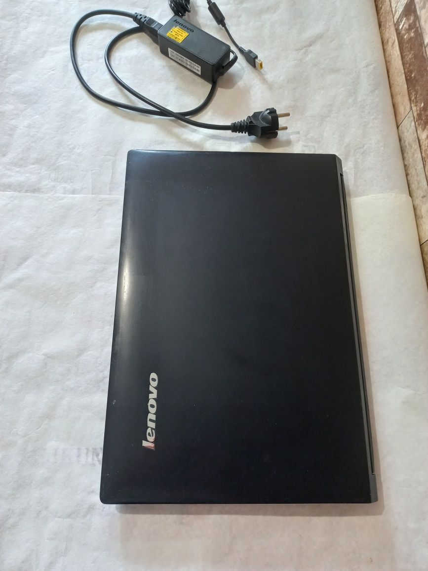 Lenovo B51-30 Intel ddr3 4gb SSD 256GB NVIDIA GeForce 920 АКБ 2ч