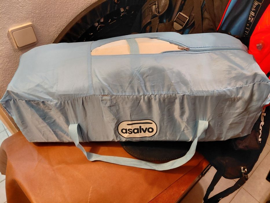 Cama de viagem de criança