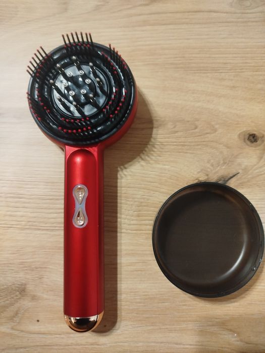 Wielofunkcyjny grzebień masujący