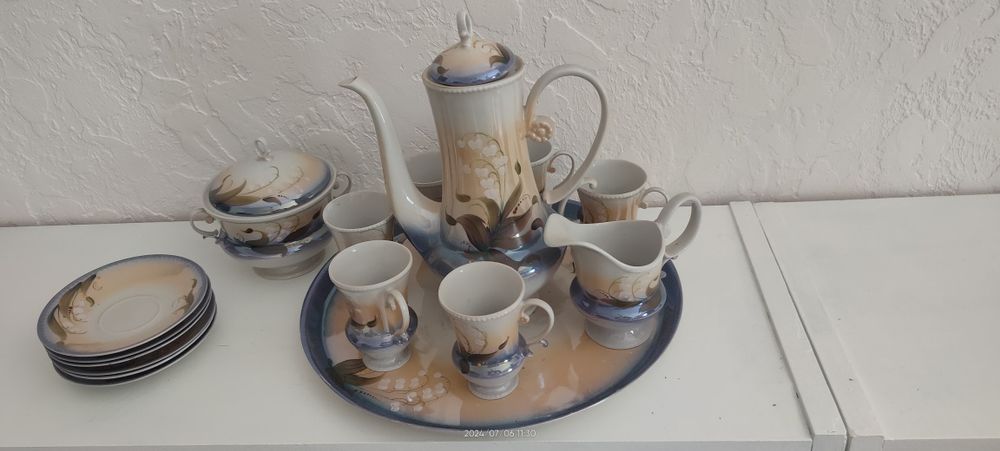 Шикарный , новый , Кофейный сервиз