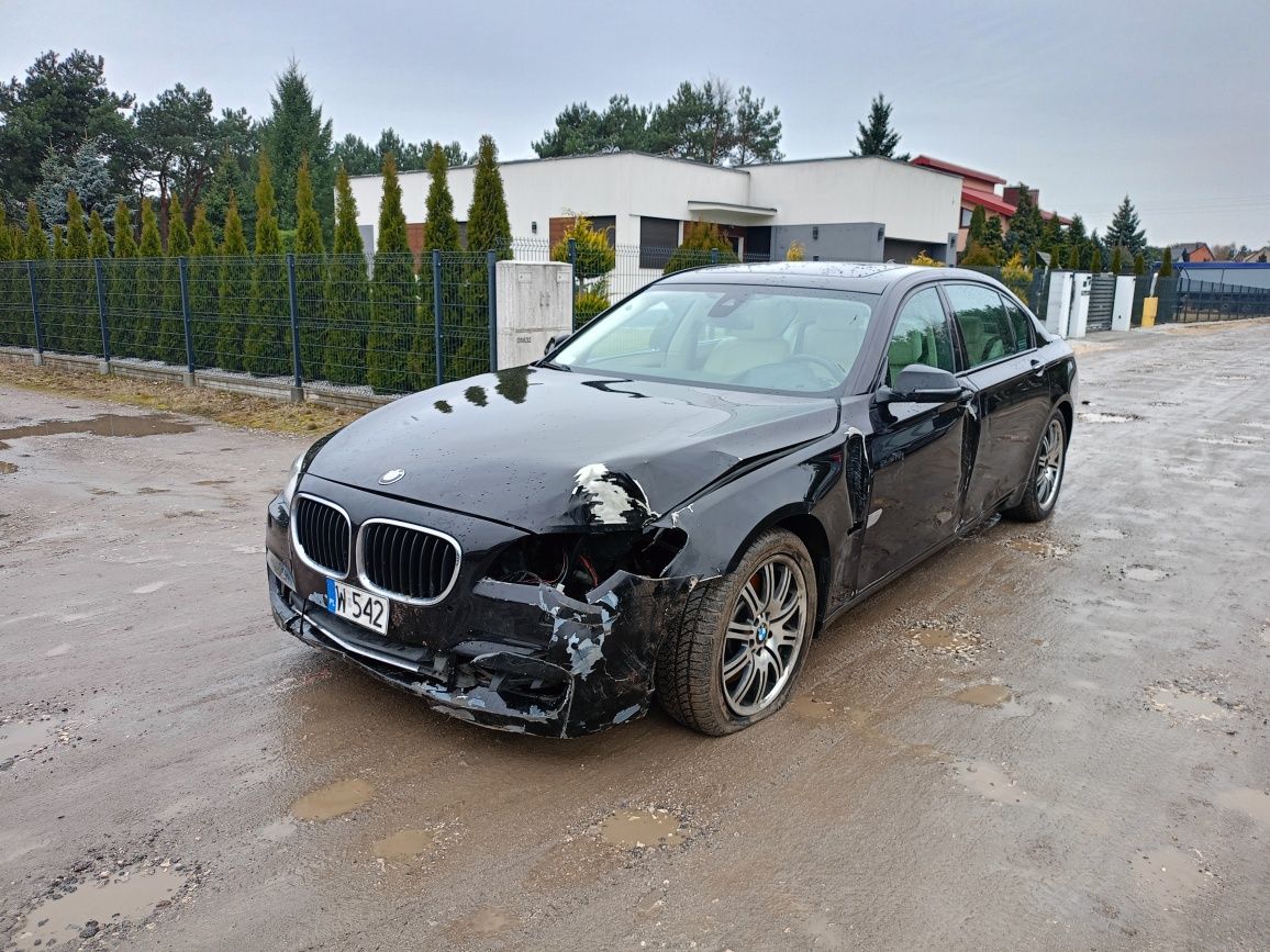 BMW 750 Li lekko uszk okazja