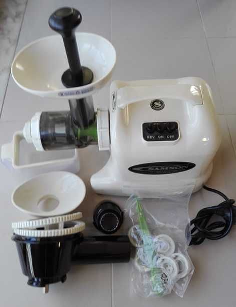 SAMSON  Juice extractor 6-IN-ONE GB9001