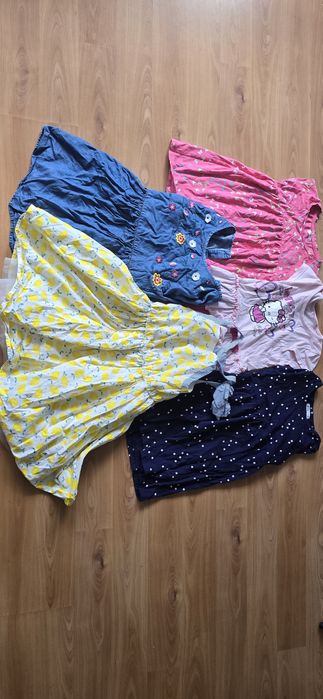 Zestaw sukienek dla dziewczynki