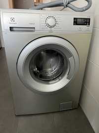 Maquina de Lavar a Roupa Electrolux EWF1286EDS 8KG/1200rpm (Avariada)
