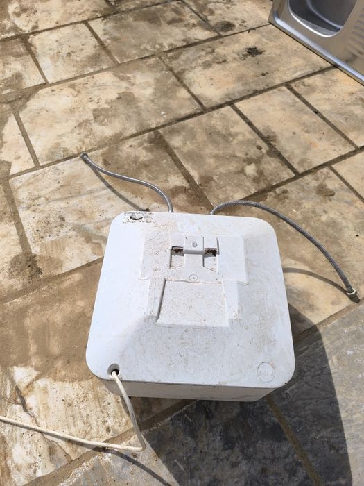 Aquecedor de água usado