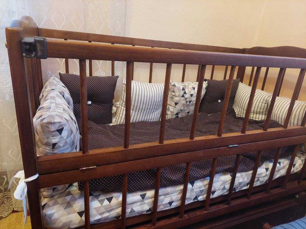 Ліжечко дитяче для немовлят)))