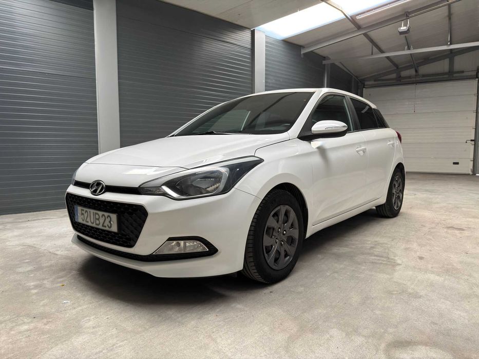 Hyundai i20 Comercial Impecável