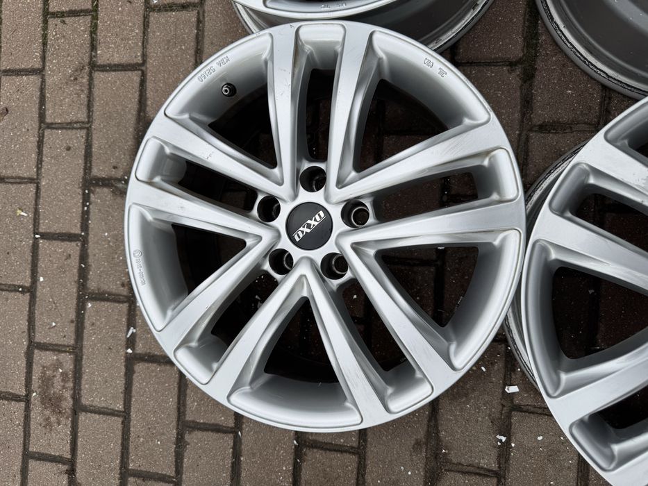 Komplet felg OXXO Audi 17” 5x112 7.5J ET27 Felgi Uzywane F-Vat