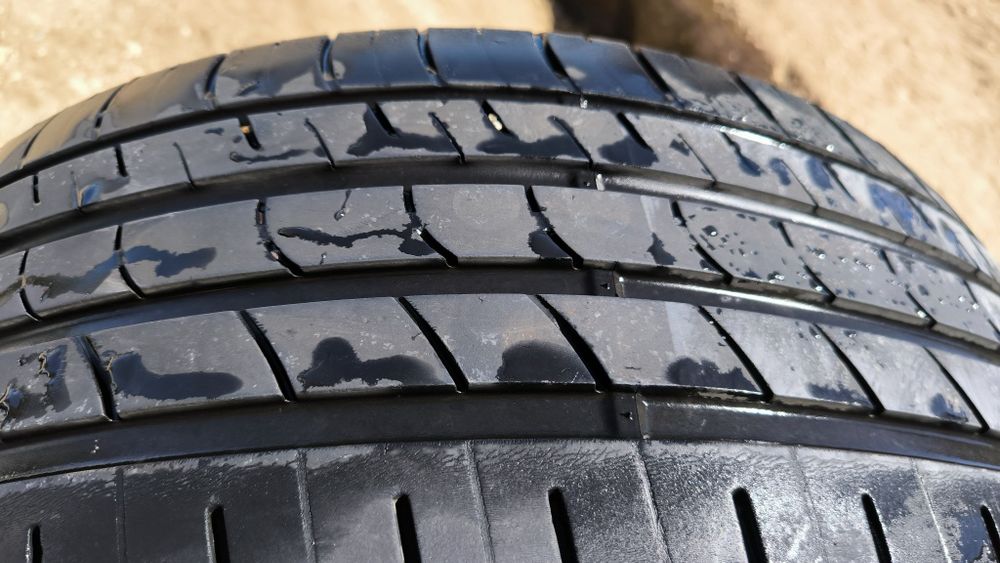 Pneus Nexen N'fera RU1  255/45/R20