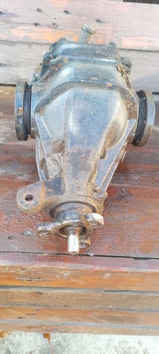 Задний редуктор / мост Mercedes Benz W124 3.23, 3.42