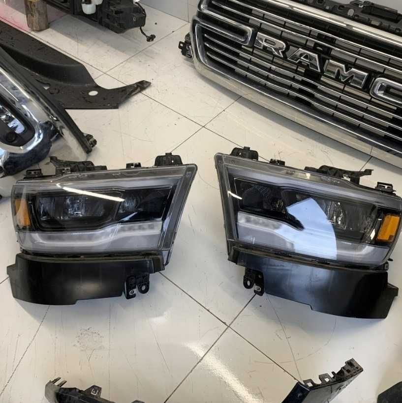 Бампер Dodge RAM 1500 Запчастини Dodge RAM 1500 Розборка Рам 1500