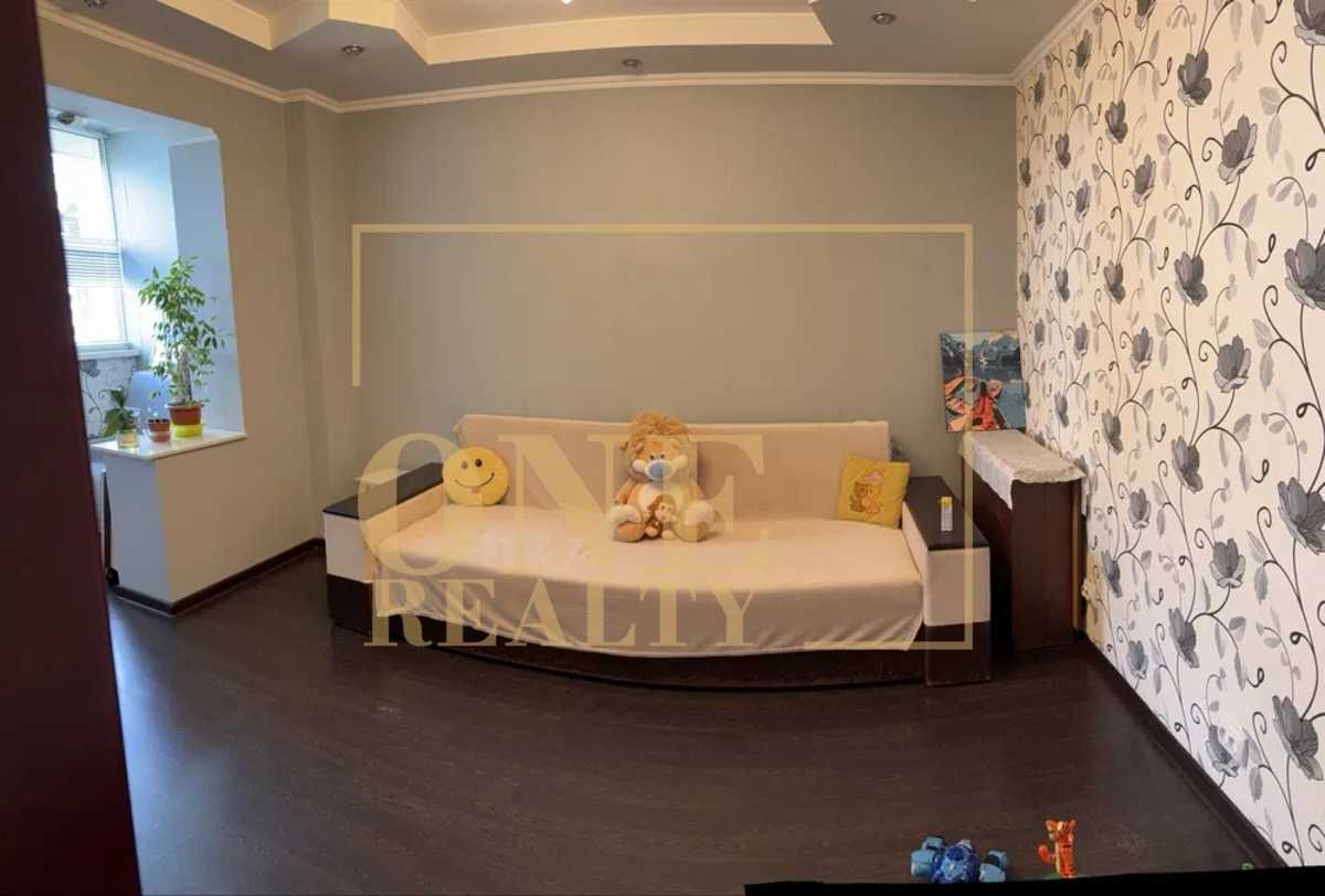 Продаж 3к 82.2 кв. м Подільський р-н, Велика площа, Вдале планування