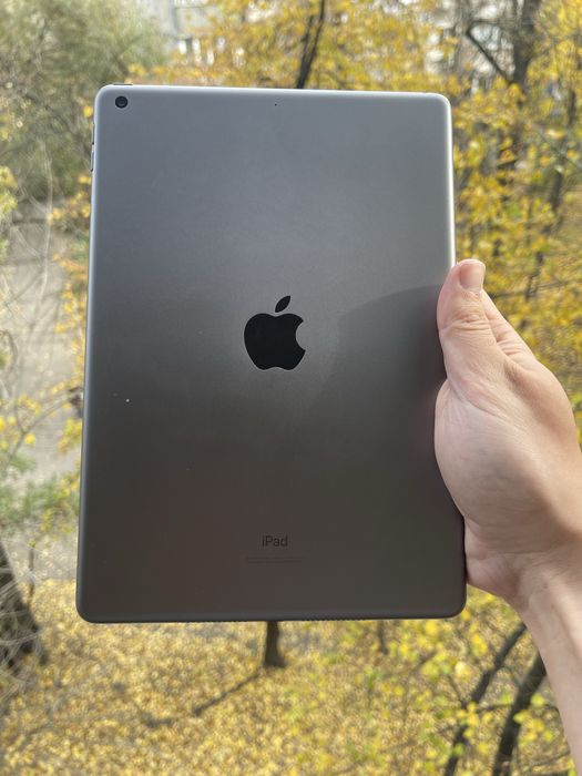 Ipad 8 32gb WiFi как новый