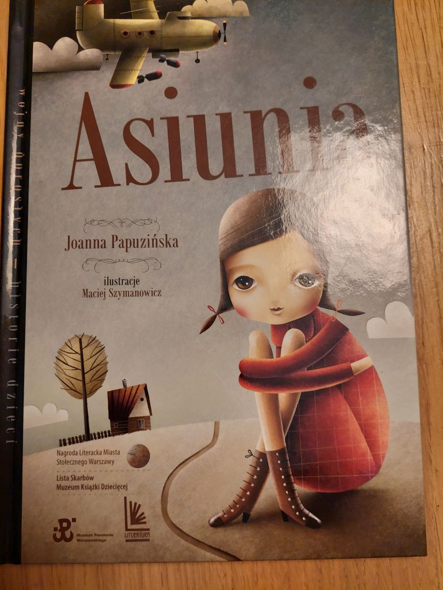 Asiunia - Joanna Papuzińska