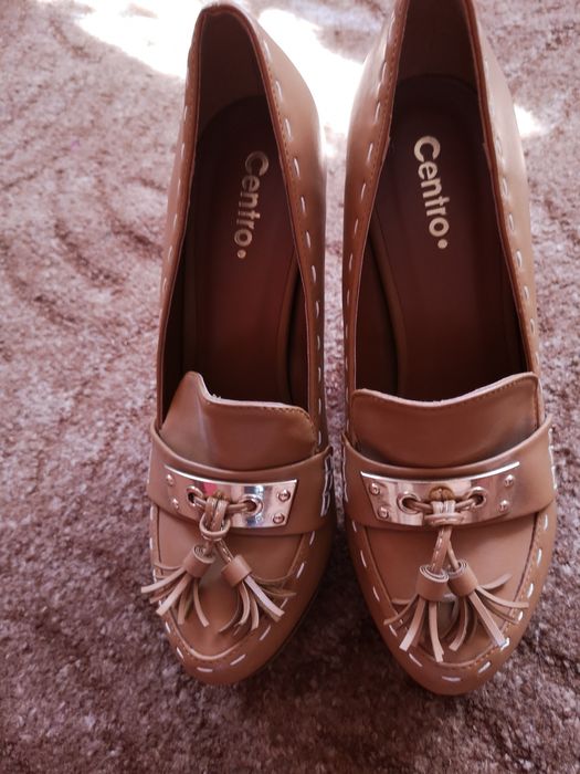 Buty nowe brązowe czółenka na wysokiej platformie