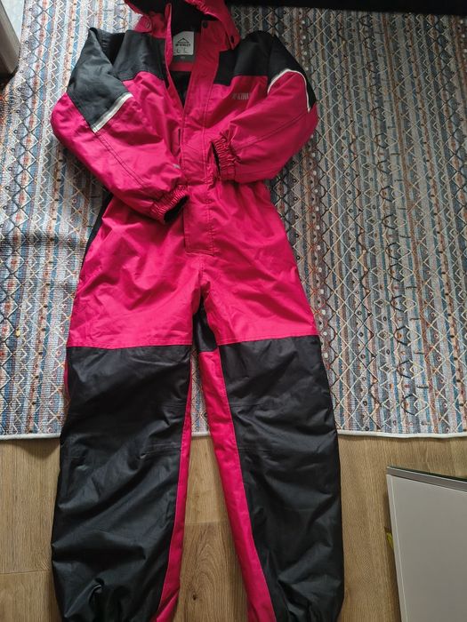Kombinezon narciarski zimowy 152 idealny