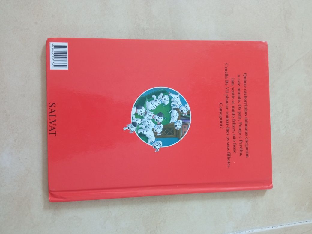 Livro "Os 101 Dálmatas"