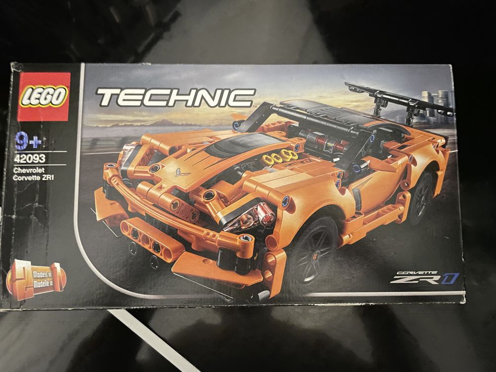 Lego Technic - Chevrolet Corvette ZR1 (579 elementów) 42093