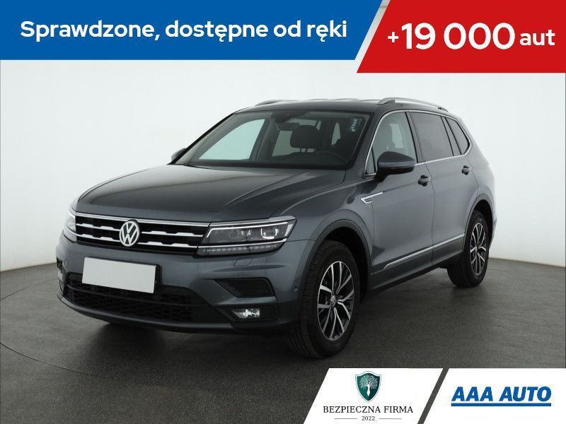 Volkswagen Tiguan Allspace 1.5 TSI Trendline , Salon Polska, Automat, 7 miejsc, Navi,