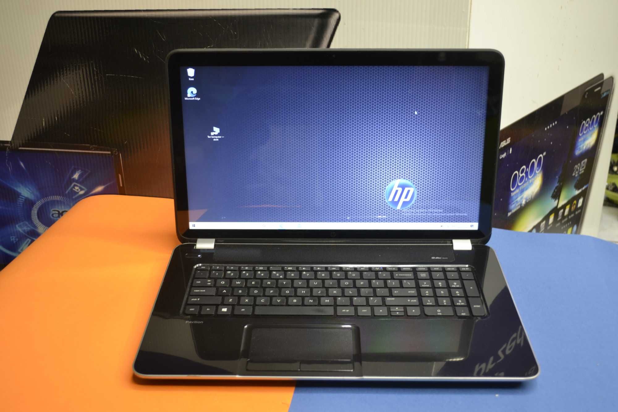 Laptop HP PAVILION 17, AMD A8-4500M, 500gb, 6gb, RADEON, 17cali