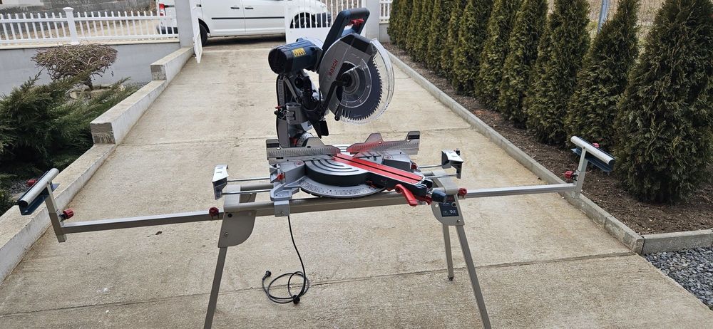 Bosch GCM 12 GDL i GTA 2600 - piła ukośnica że stołem