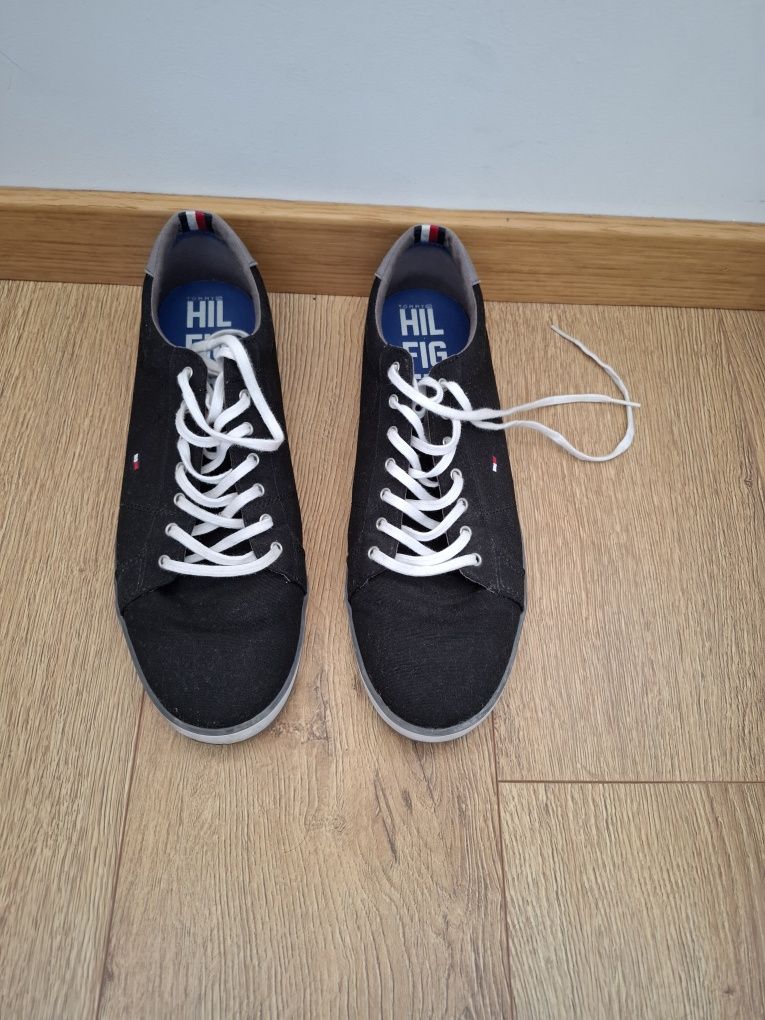 Excelente Tommy Hilfiger Canvas Lace Up Black