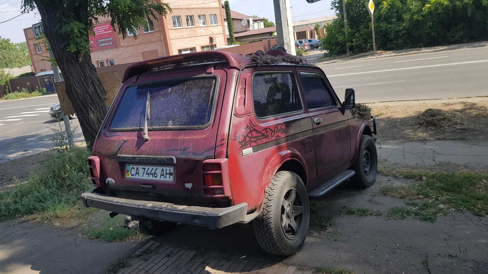 Срочно Продам ниву 21213  газ/бенз