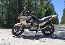 Honda Varadero XL125 regularnie serwisowana