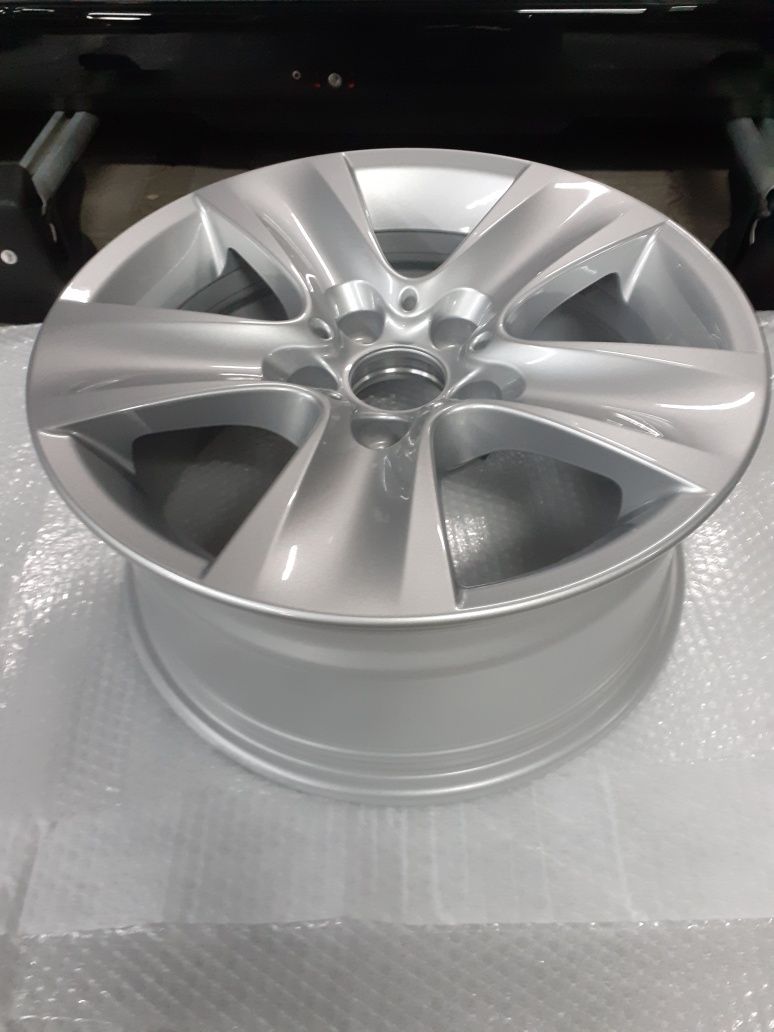 Felga 17 cali nowa BMW 5 F10 F11 6 F06 F12 F13 wzór 327 Nr. mag. 0/497