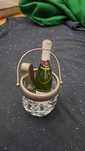 Mini Champanheira Decorativa com Garrafa de Vinho Branco