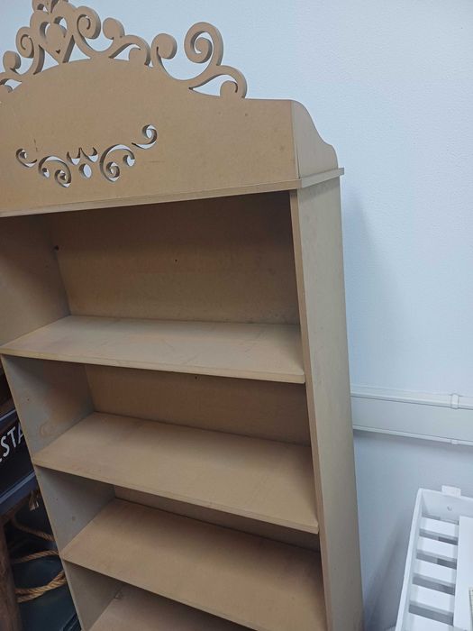 Movel/expositor Mdf cru