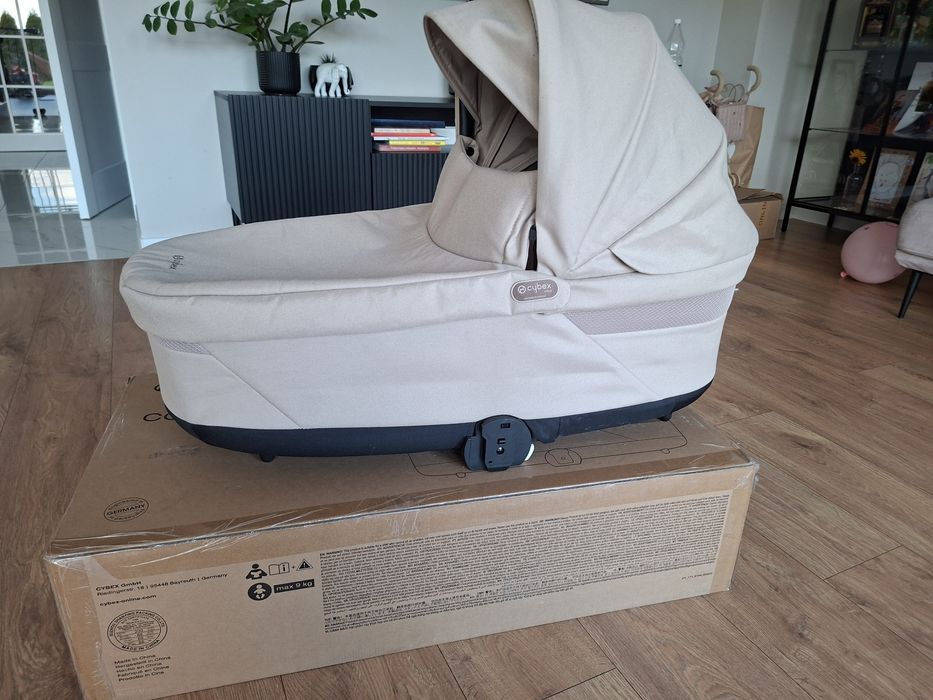 Cybex Gondola Balios S Lux Almond Beige