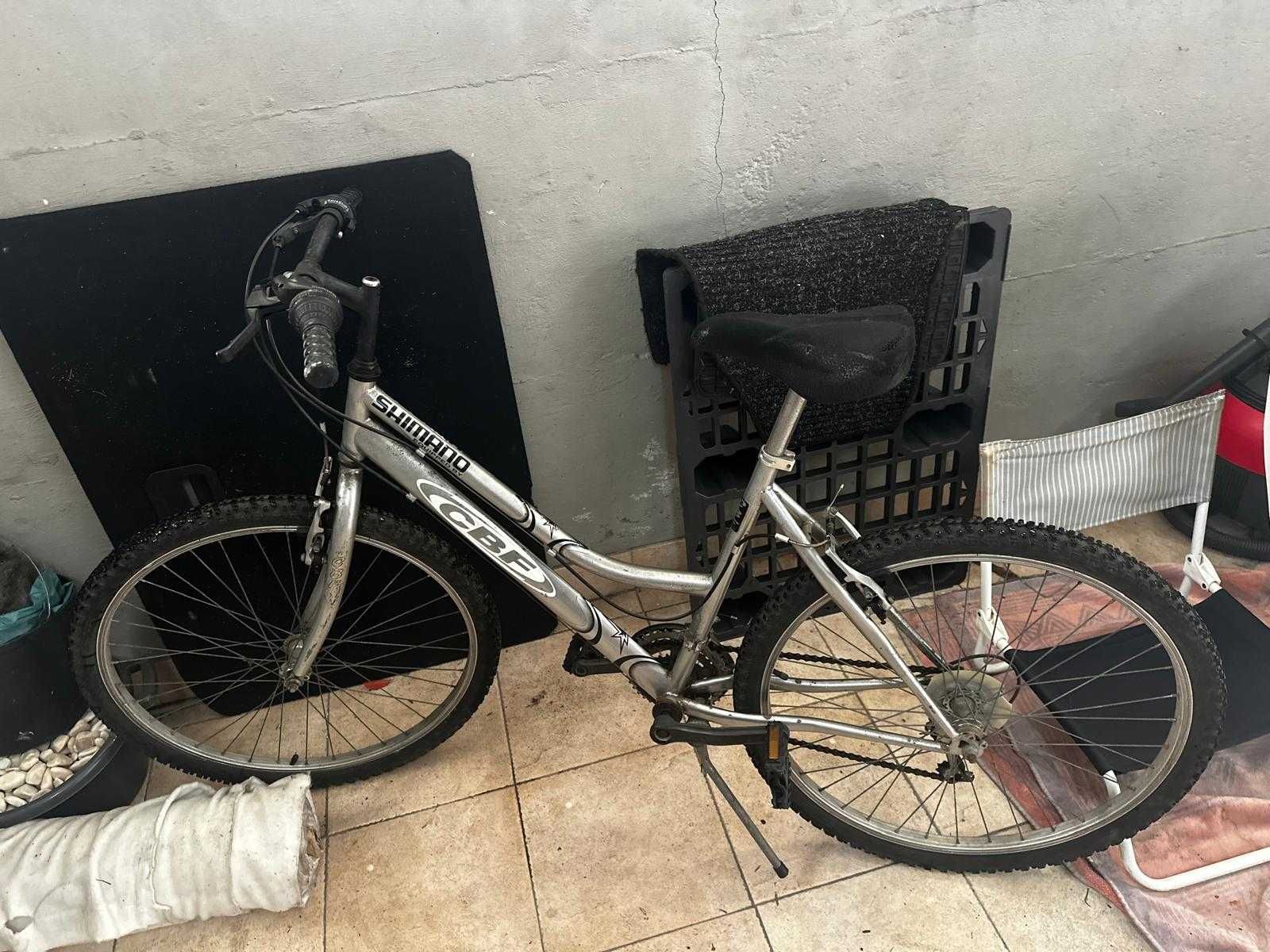 Bicicleta CBF mudanças shimano