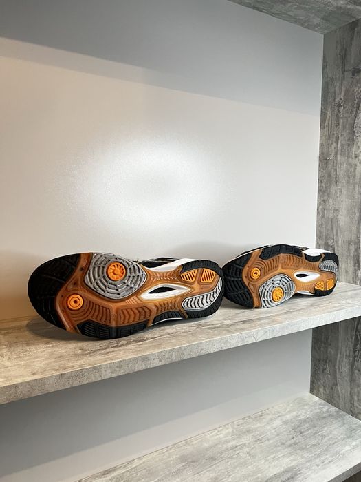 Кросівки ASICS Gel-Blade 3 – чорні з жовтими акцентам