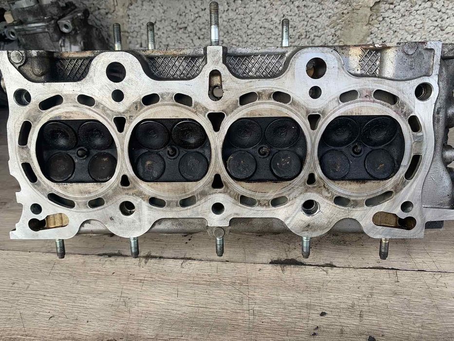 Гбц головка блока Honda civic D15d2 D14A4 1.4 1.6 16v Цівік