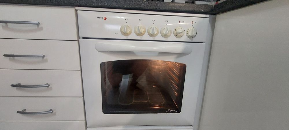 Forno de encastrar eletrico